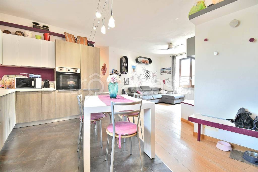 appartamento in vendita a Colle di Val d'Elsa