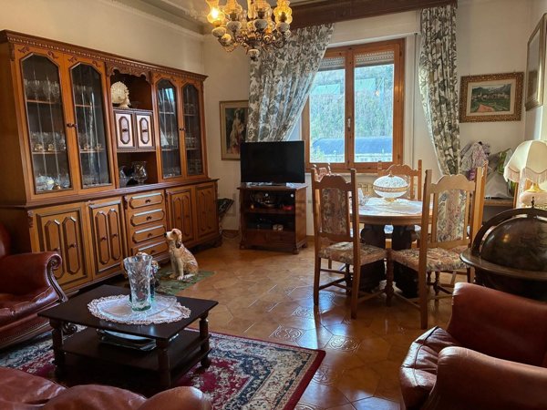 appartamento in vendita a Colle di Val d'Elsa