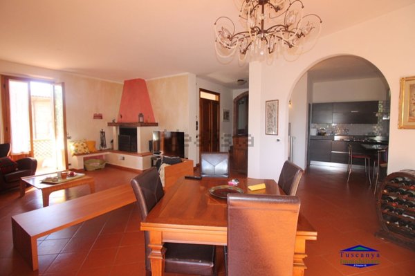casa indipendente in vendita a Colle di Val d'Elsa