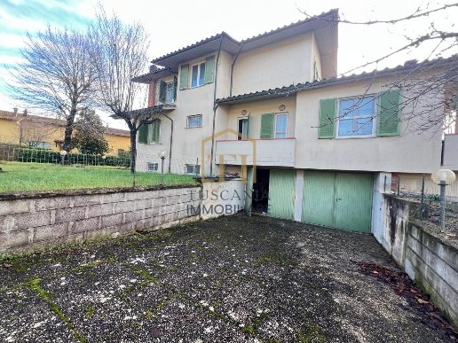 casa indipendente in vendita a Colle di Val d'Elsa in zona Le grazie