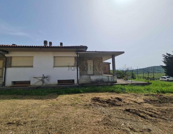 casa indipendente in vendita a Colle di Val d'Elsa
