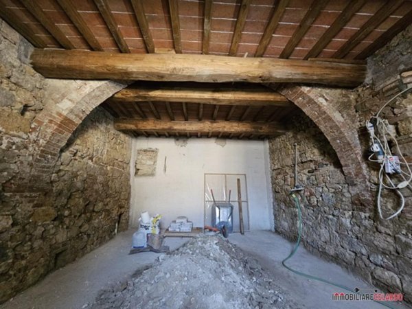 casa indipendente in vendita a Colle di Val d'Elsa