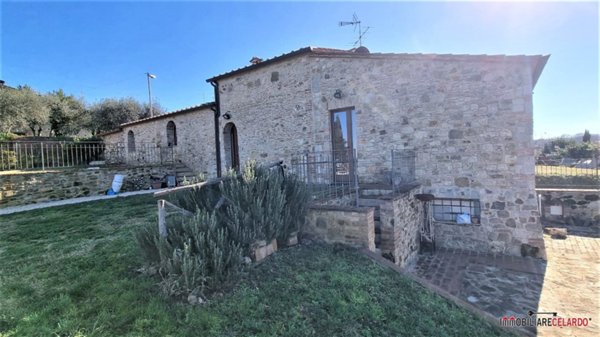 casa indipendente in vendita a Colle di Val d'Elsa in zona Selvamaggio
