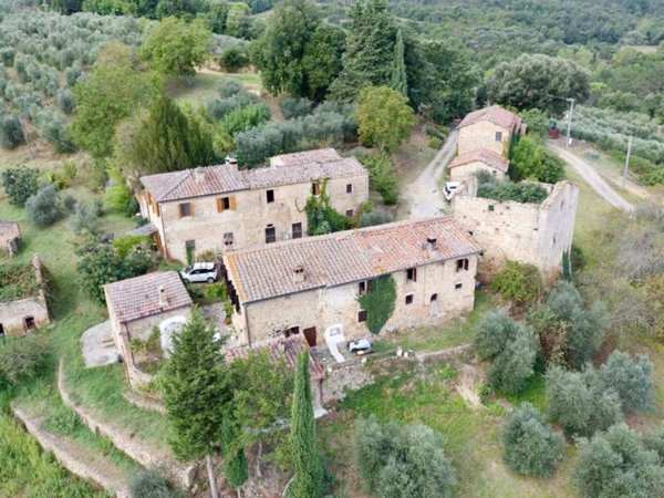 casa indipendente in vendita a Colle di Val d'Elsa