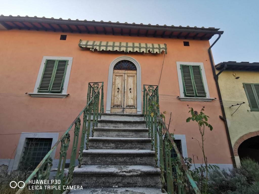 appartamento in vendita a Colle di Val d'Elsa