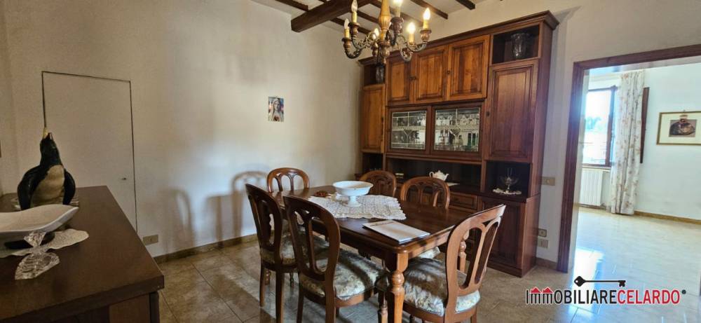 appartamento in vendita a Colle di Val d'Elsa