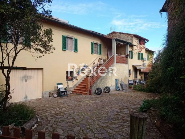 casale in vendita a Colle di Val d'Elsa