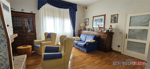 casa indipendente in vendita a Colle di Val d'Elsa