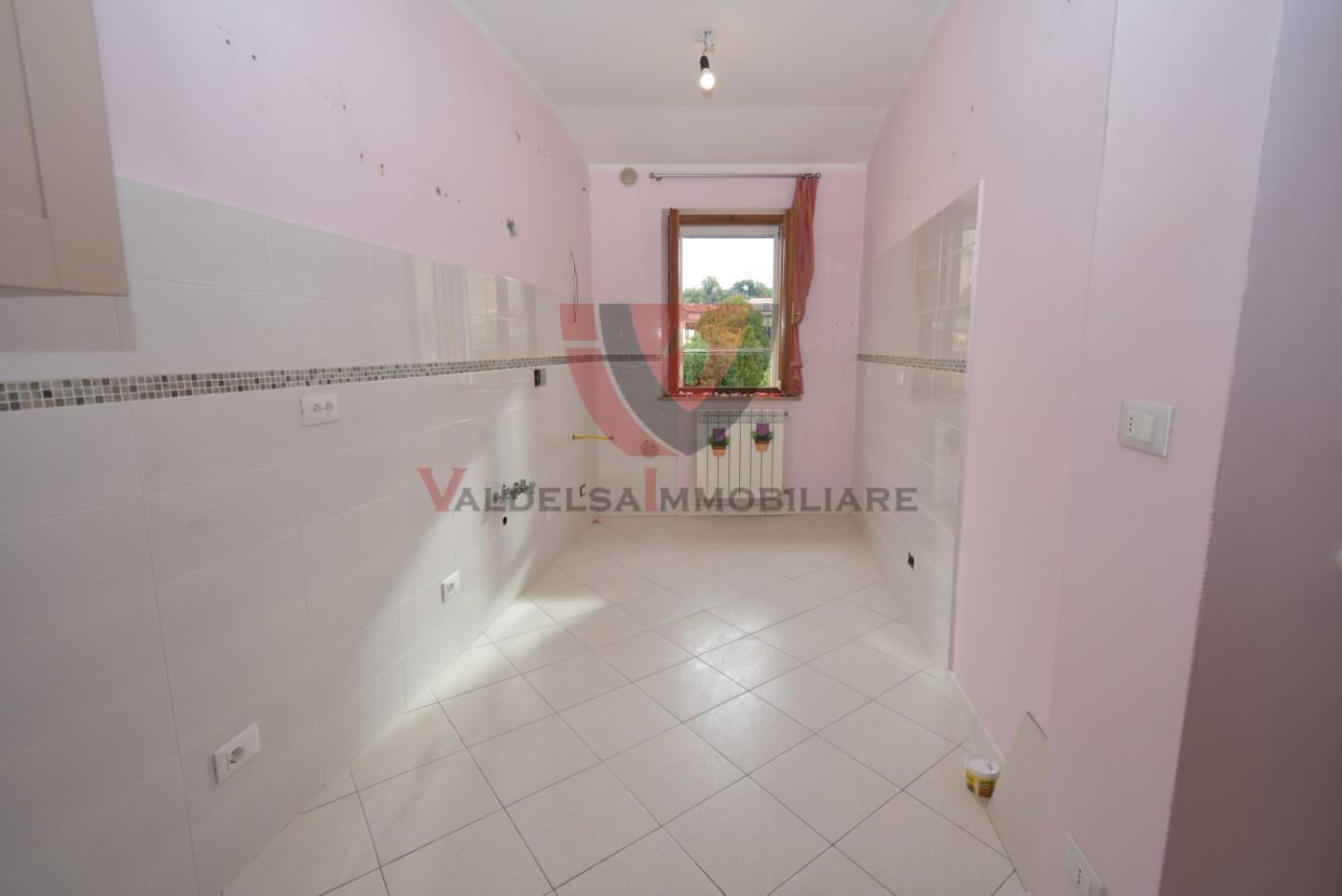 appartamento in vendita a Colle di Val d'Elsa