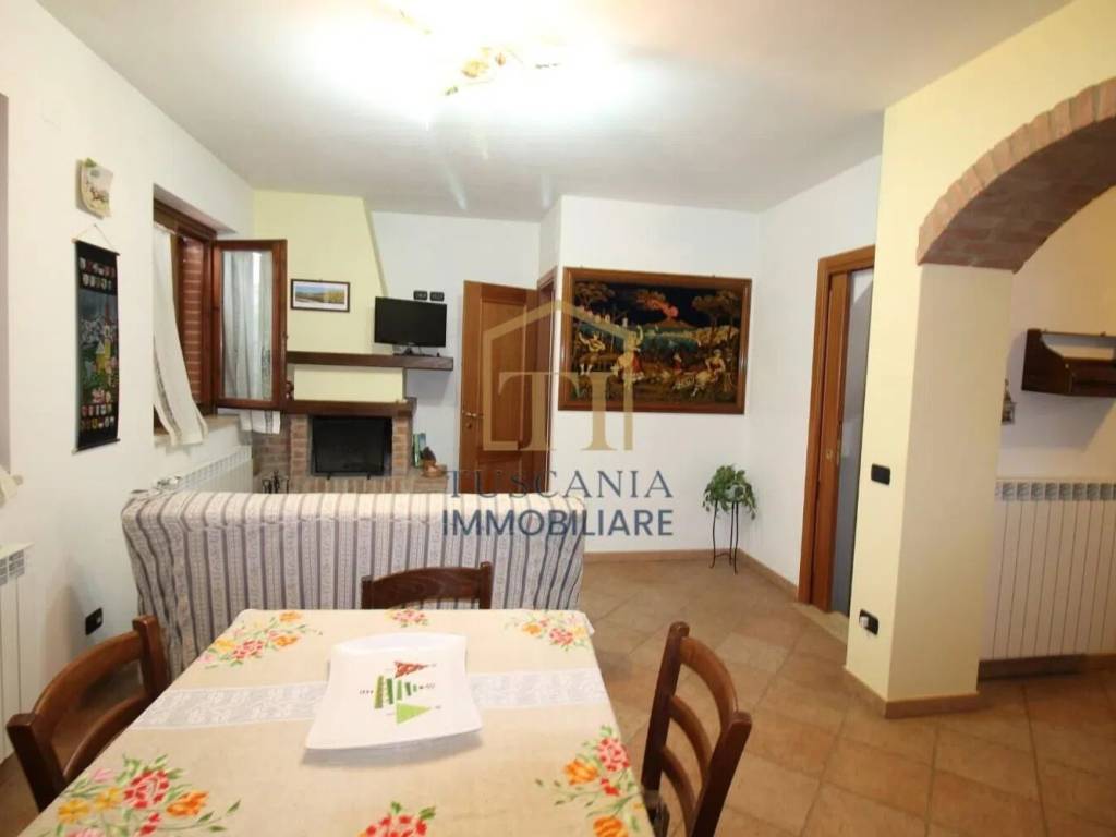 appartamento in vendita a Colle di Val d'Elsa in zona Selvamaggio