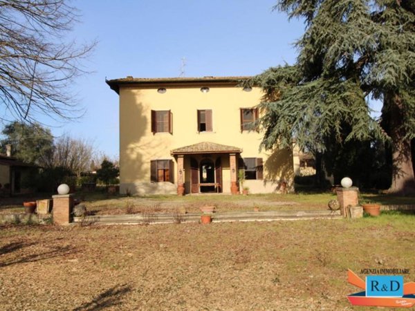 casa indipendente in vendita a Colle di Val d'Elsa