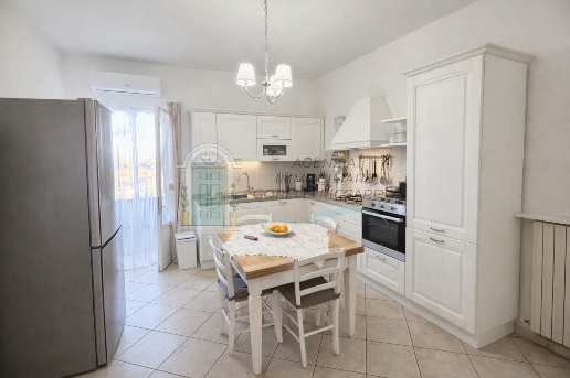 appartamento in vendita a Colle di Val d'Elsa