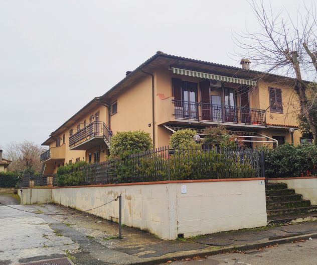 appartamento in vendita a Colle di Val d'Elsa