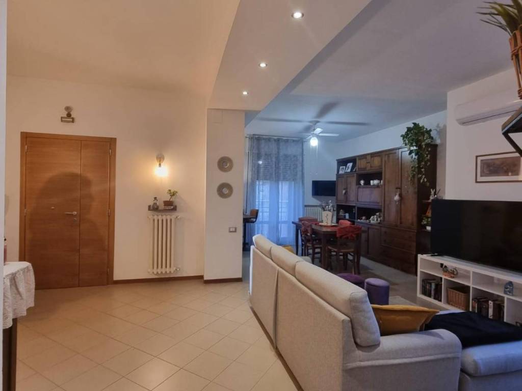 appartamento in vendita a Colle di Val d'Elsa