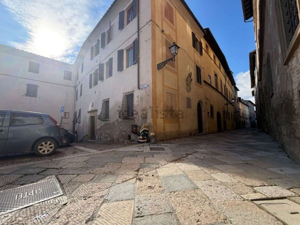 appartamento in vendita a Colle di Val d'Elsa