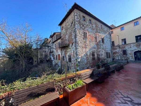 appartamento in vendita a Colle di Val d'Elsa