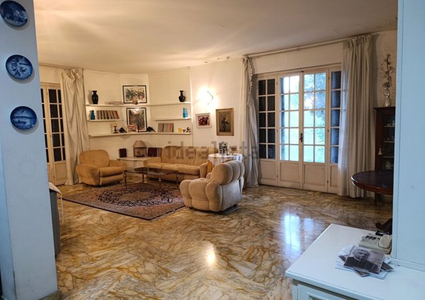 casa indipendente in vendita a Colle di Val d'Elsa