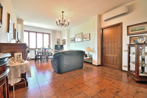 appartamento in vendita a Colle di Val d'Elsa