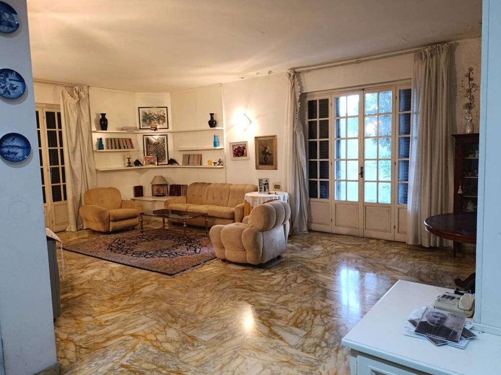 casa indipendente in vendita a Colle di Val d'Elsa in zona Le grazie