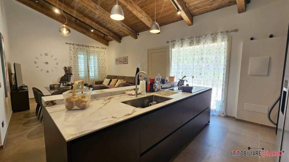 casa indipendente in vendita a Colle di Val d'Elsa