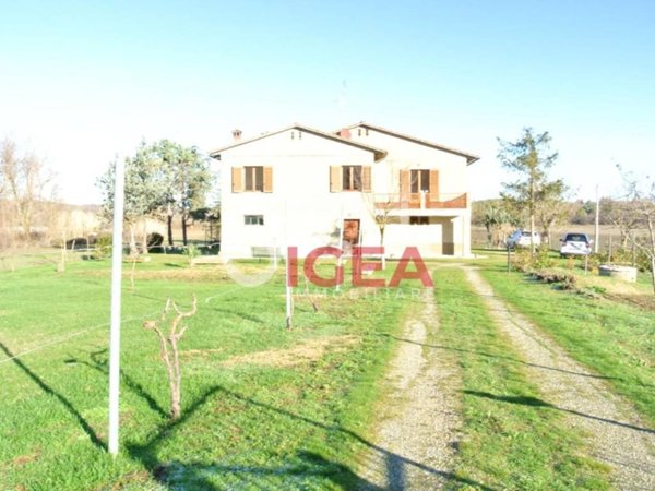 casa indipendente in vendita a Colle di Val d'Elsa