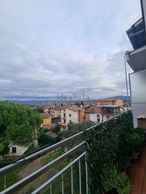 appartamento in vendita a Colle di Val d'Elsa