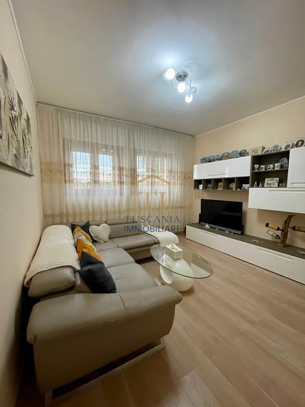 appartamento in vendita a Colle di Val d'Elsa