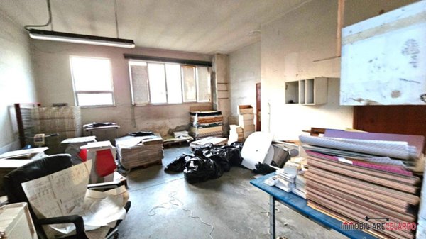 negozio in vendita a Colle di Val d'Elsa