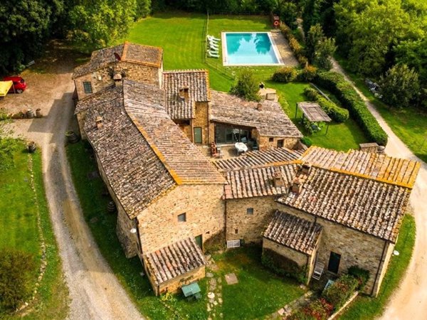 casa indipendente in vendita a Colle di Val d'Elsa