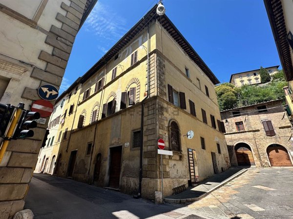 appartamento in vendita a Colle di Val d'Elsa