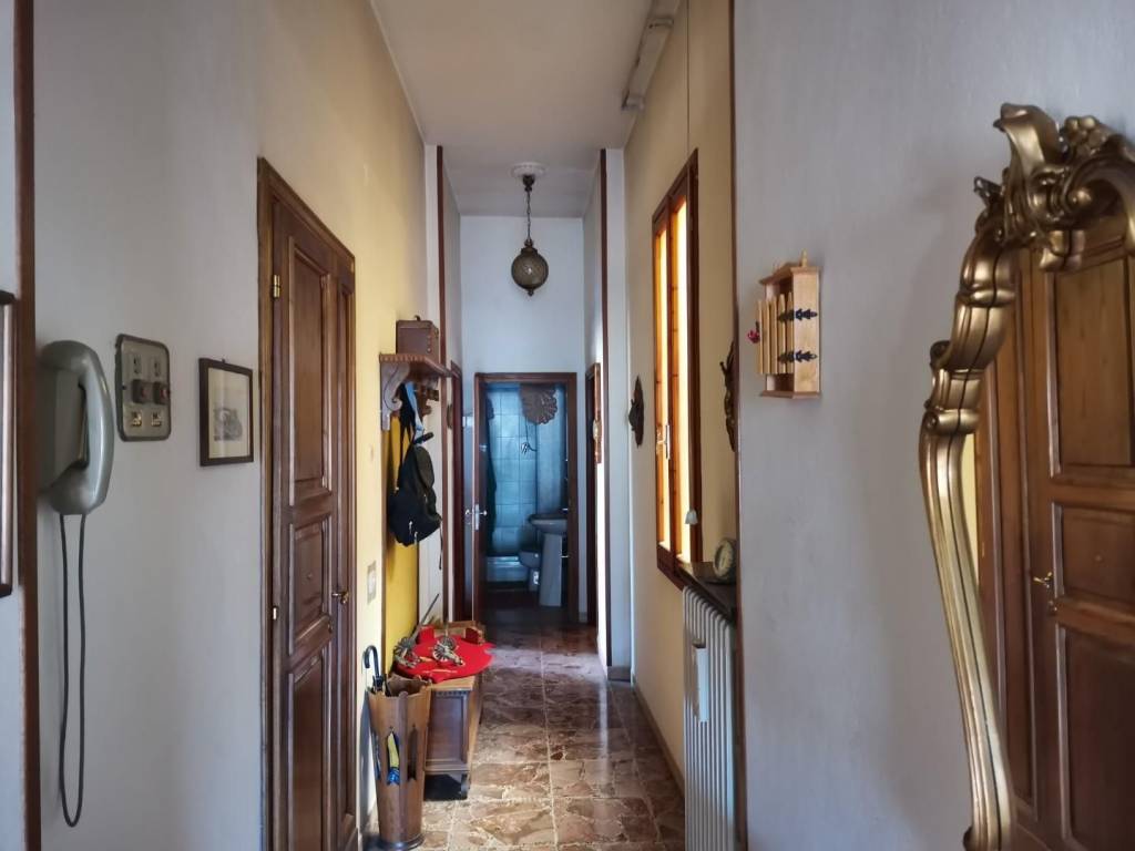 appartamento in vendita a Colle di Val d'Elsa