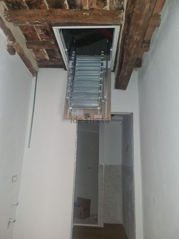 casa indipendente in vendita a Colle di Val d'Elsa
