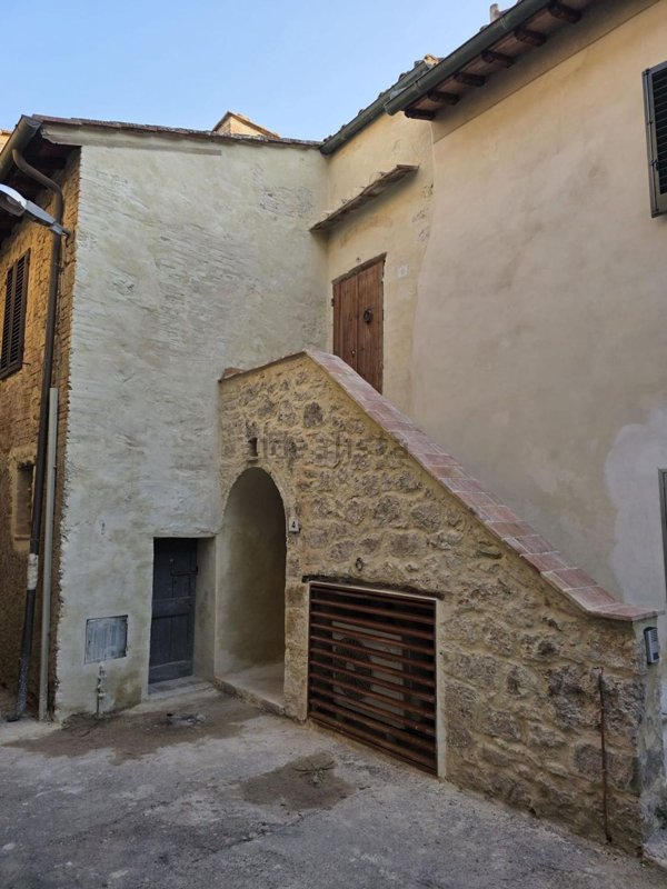 casa indipendente in vendita a Colle di Val d'Elsa