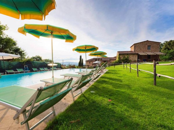casa indipendente in vendita a Colle di Val d'Elsa in zona Selvamaggio