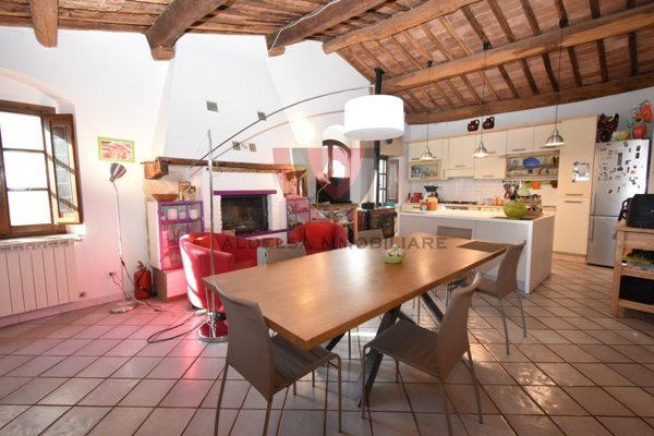 casa indipendente in vendita a Colle di Val d'Elsa