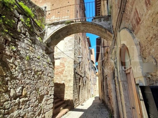 appartamento in vendita a Colle di Val d'Elsa