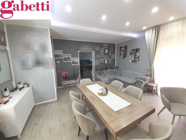 casa indipendente in vendita a Colle di Val d'Elsa