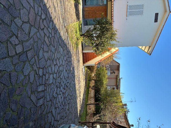 casa indipendente in vendita a Colle di Val d'Elsa