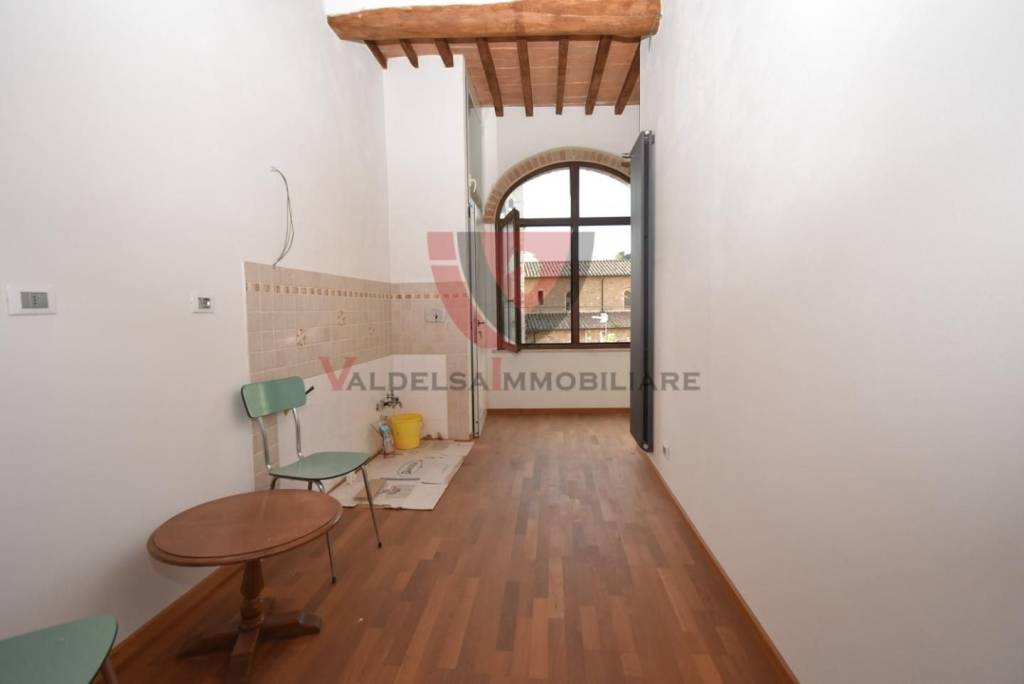 appartamento in vendita a Colle di Val d'Elsa