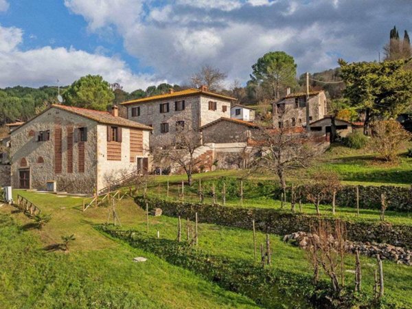 casa indipendente in vendita a Colle di Val d'Elsa