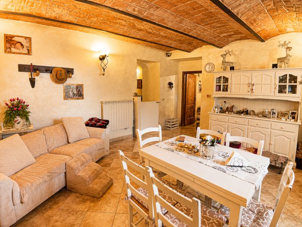 appartamento in vendita a Colle di Val d'Elsa in zona Le grazie