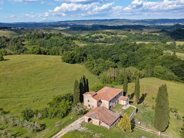 casa indipendente in vendita a Colle di Val d'Elsa