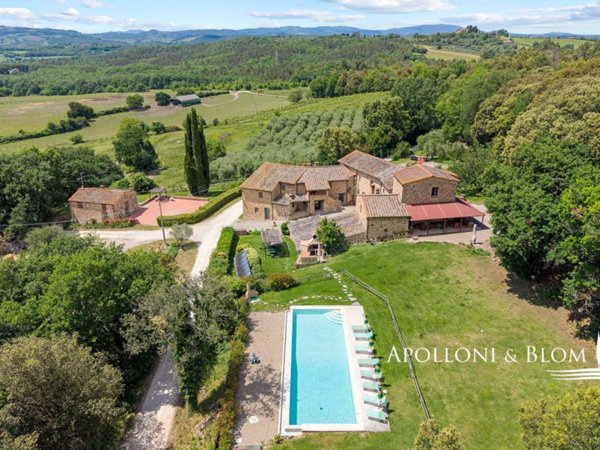 casa indipendente in vendita a Colle di Val d'Elsa