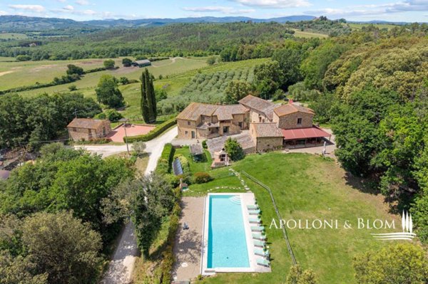 casa indipendente in vendita a Colle di Val d'Elsa