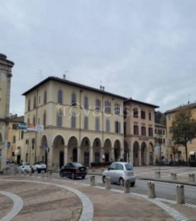 appartamento in vendita a Colle di Val d'Elsa