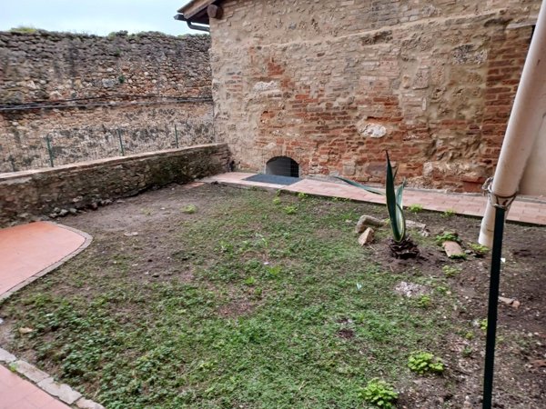 appartamento in vendita a Colle di Val d'Elsa in zona Le grazie