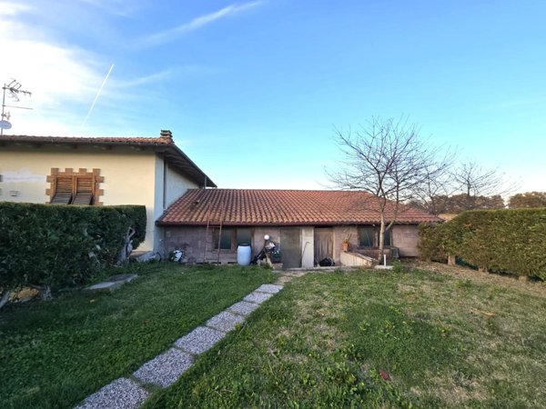 casa indipendente in vendita a Colle di Val d'Elsa in zona Boscona