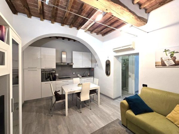appartamento in vendita a Colle di Val d'Elsa