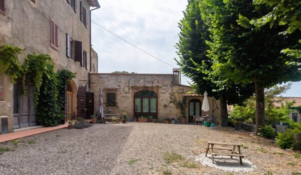 appartamento in vendita a Colle di Val d'Elsa