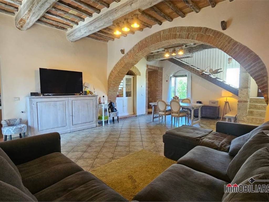 casale in vendita a Colle di Val d'Elsa